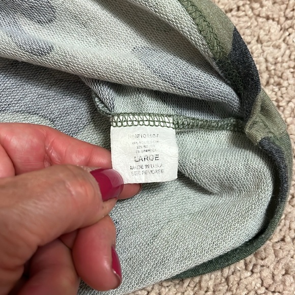 Camo top Kim & Cami - Picture 6 of 7